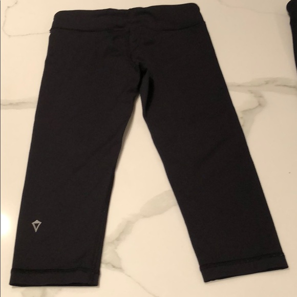 Ivivva Other - Ivivva Girls Rhythmic Crop Luxtreme Leggings